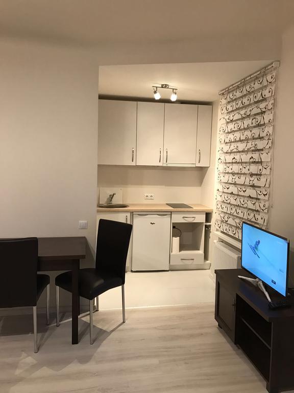 Sky Apartments Рига Экстерьер фото